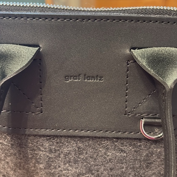 Graf Lantz Bedford Merino Wool Satchel with Detachable Cross Body Strap. - Picture 5 of 11